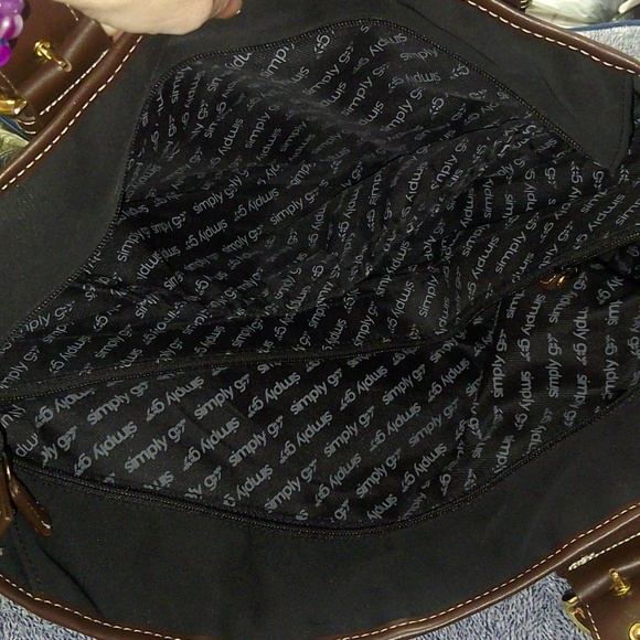 Simply Go Black and Brown Shoulder Bag - Picture 5 of 6